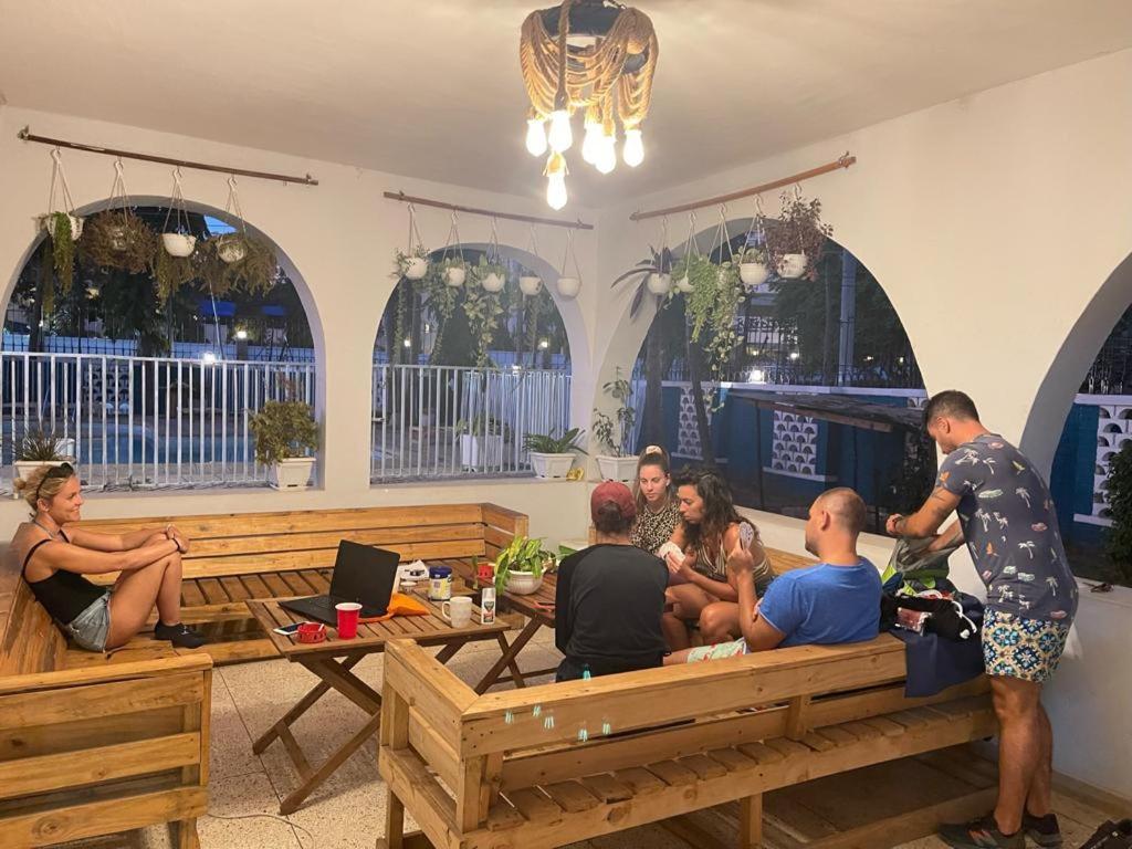 Gallivanters Hostel ดาร์เอสซาลาม ภายนอก รูปภาพ