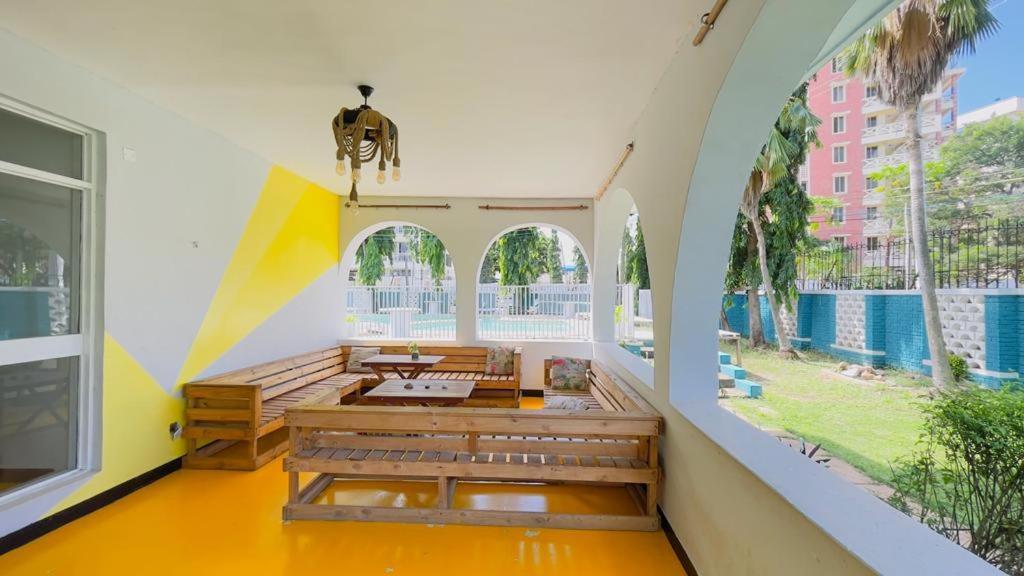 Gallivanters Hostel ดาร์เอสซาลาม ภายนอก รูปภาพ
