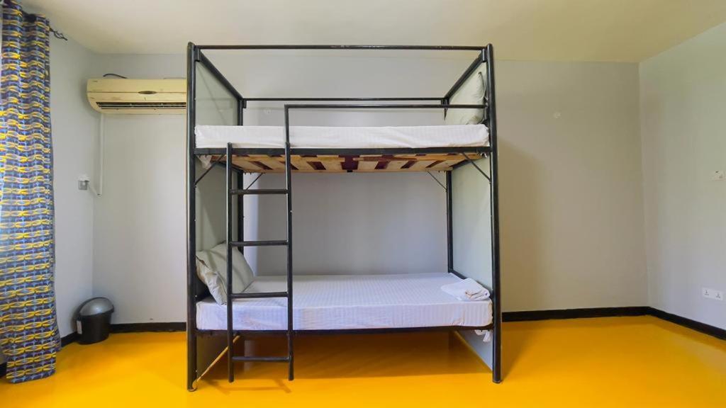 Gallivanters Hostel ดาร์เอสซาลาม ภายนอก รูปภาพ