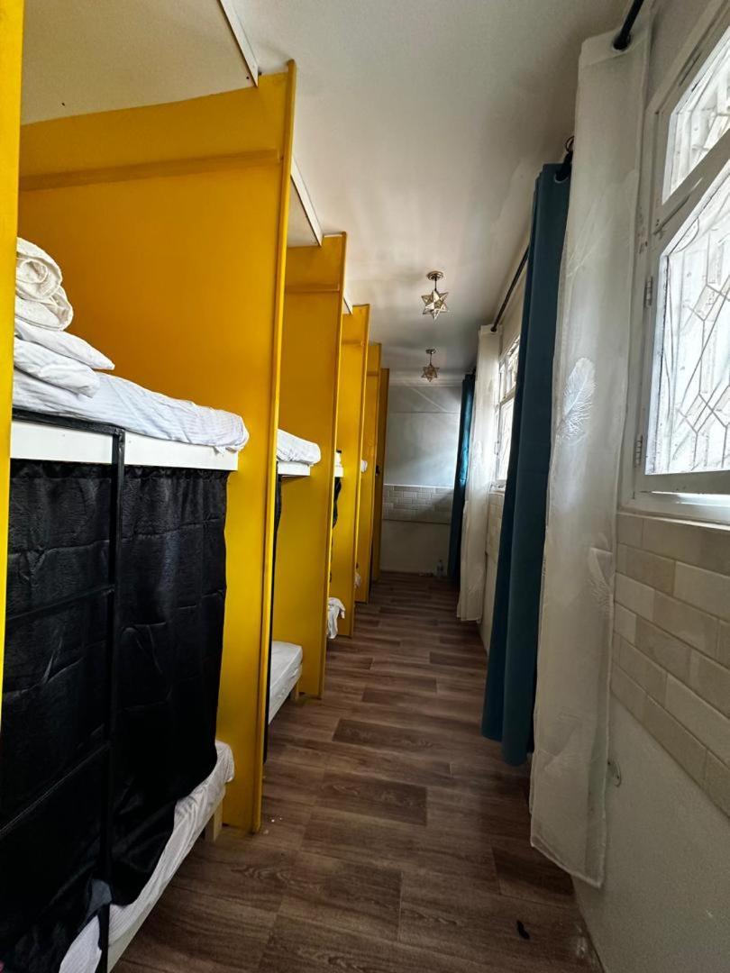Gallivanters Hostel ดาร์เอสซาลาม ภายนอก รูปภาพ