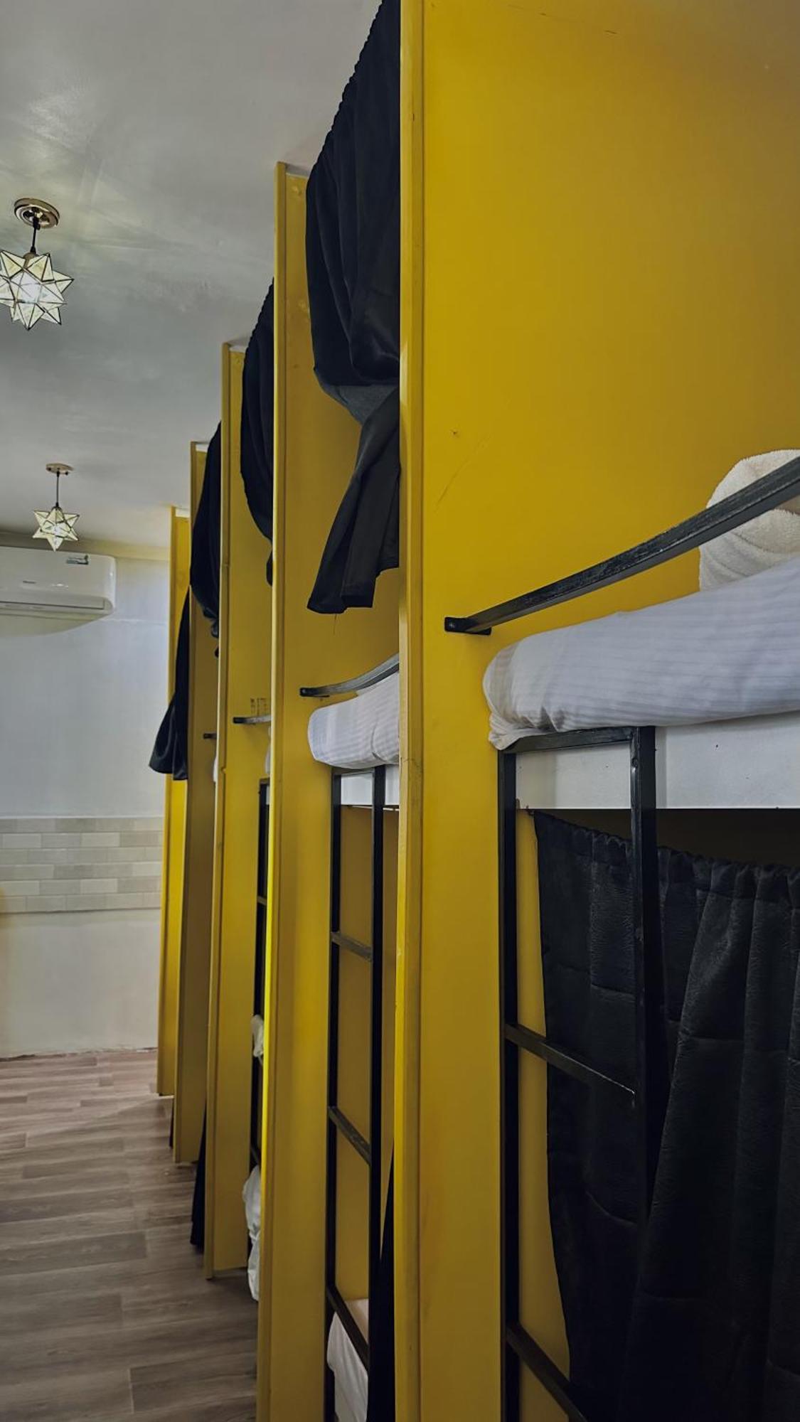 Gallivanters Hostel ดาร์เอสซาลาม ภายนอก รูปภาพ
