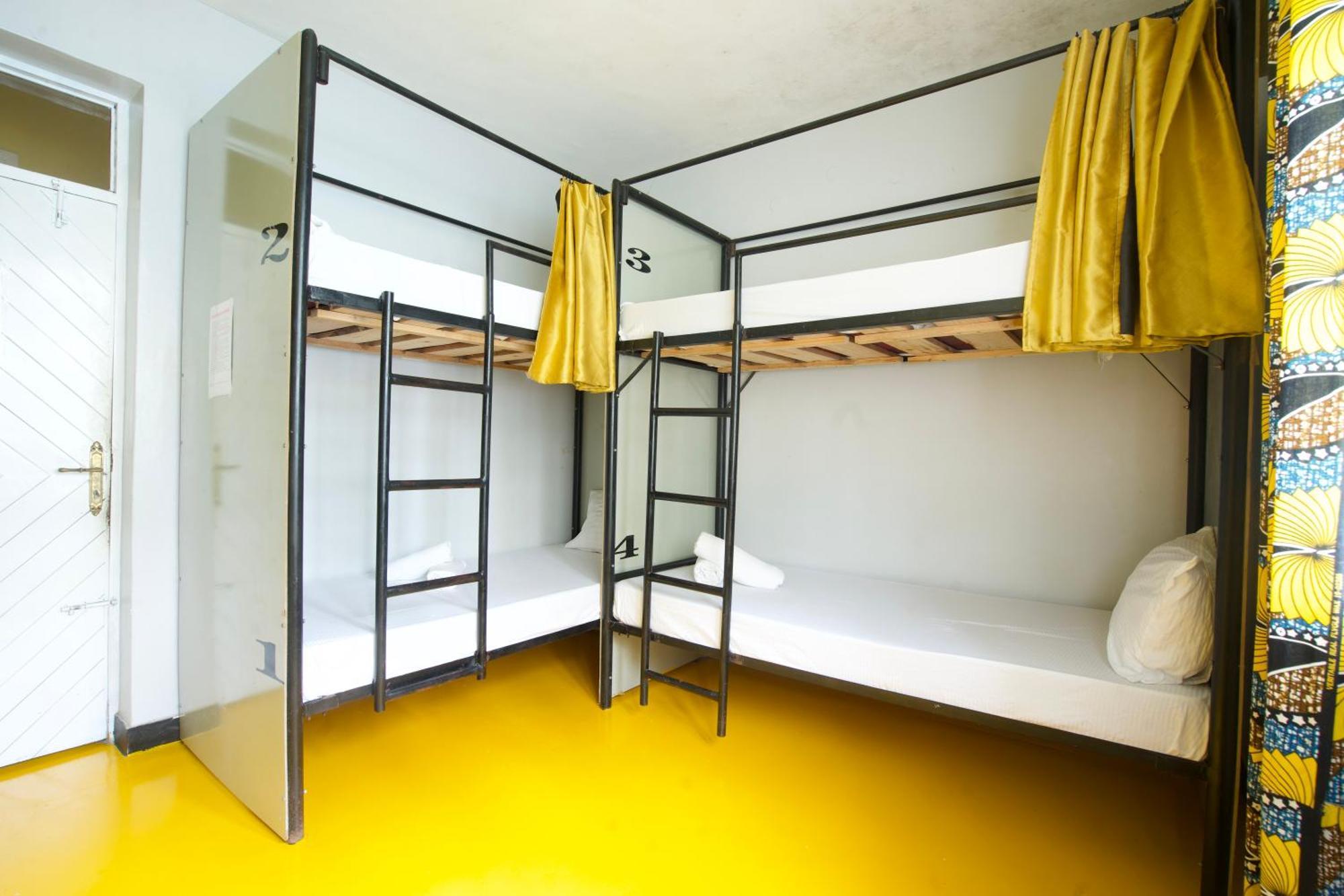 Gallivanters Hostel ดาร์เอสซาลาม ภายนอก รูปภาพ